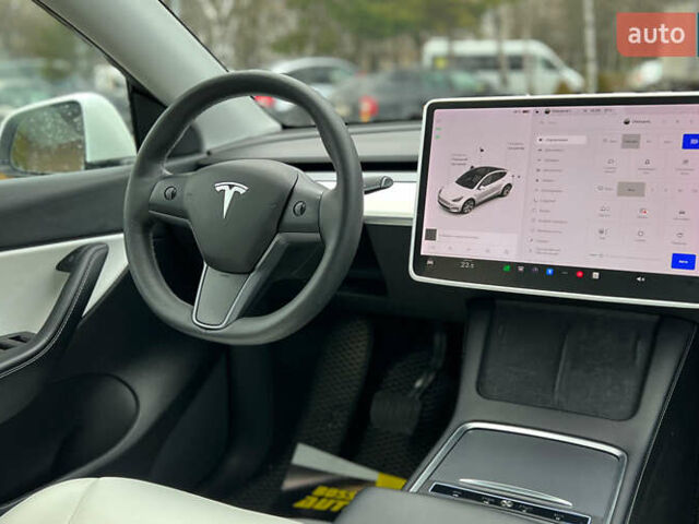 Білий Тесла Model Y, об'ємом двигуна 0 л та пробігом 88 тис. км за 26800 $, фото 16 на Automoto.ua