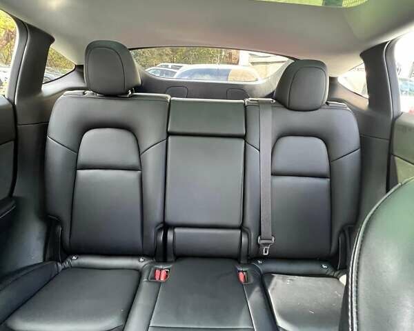 Белый Тесла Model Y, объемом двигателя 0 л и пробегом 47 тыс. км за 26000 $, фото 21 на Automoto.ua