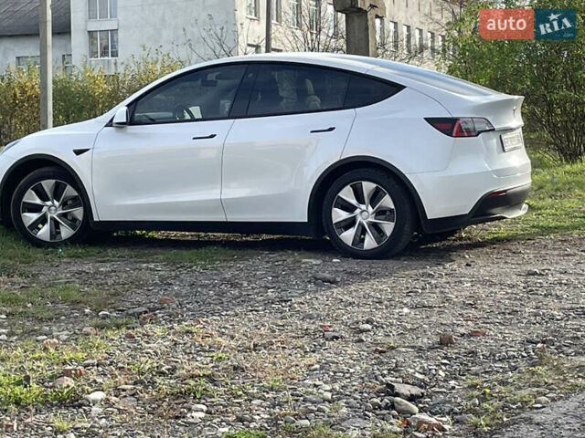 Білий Тесла Model Y, об'ємом двигуна 0 л та пробігом 13 тис. км за 25500 $, фото 3 на Automoto.ua