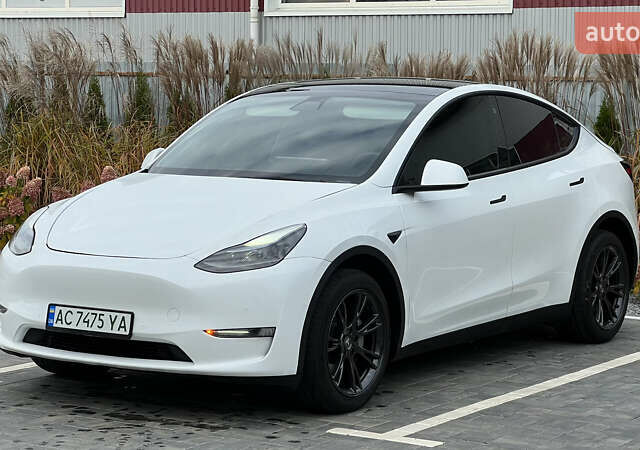 Тесла Model Y 2021 в Луцке на Automoto.ua Белый Тесла Model Y, объемом двигателя 0 л и пробегом 69 тыс. км за 22400 $, фото 2 на Automoto.ua