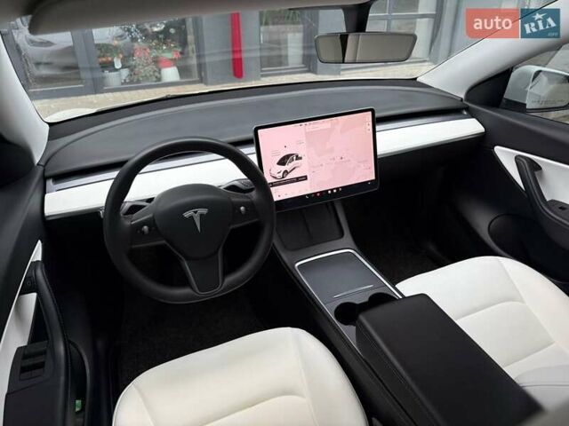 Білий Тесла Model Y, об'ємом двигуна 0 л та пробігом 88 тис. км за 25500 $, фото 55 на Automoto.ua