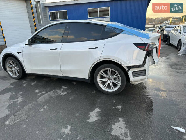Белый Тесла Model Y, объемом двигателя 0 л и пробегом 42 тыс. км за 20700 $, фото 4 на Automoto.ua