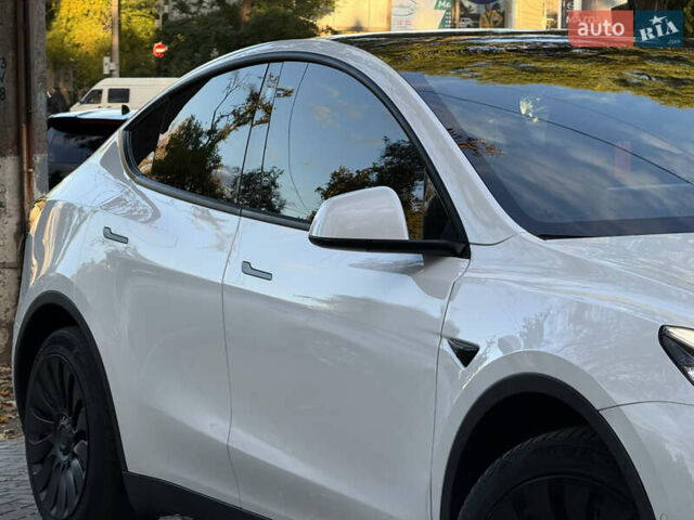 Тесла Model Y 2021 в Николаеве на Automoto.ua Белый Тесла Model Y, объемом двигателя 0 л и пробегом 80 тыс. км за 24999 $, фото 9 на Automoto.ua
