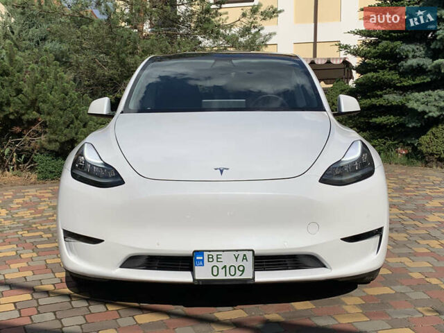 Белый Тесла Model Y, объемом двигателя 0 л и пробегом 52 тыс. км за 21900 $, фото 4 на Automoto.ua