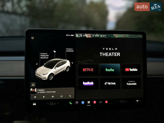 Белый Тесла Model Y, объемом двигателя 0 л и пробегом 57 тыс. км за 30000 $, фото 19 на Automoto.ua