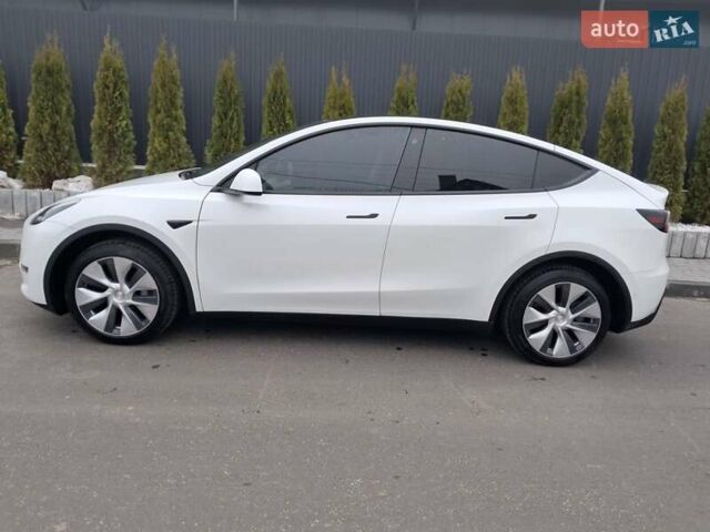 Белый Тесла Model Y, объемом двигателя 0 л и пробегом 39 тыс. км за 26000 $, фото 6 на Automoto.ua