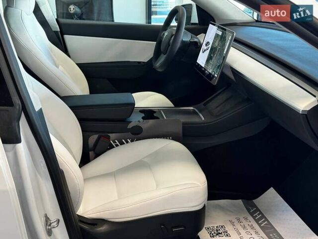 Білий Тесла Model Y, об'ємом двигуна 0 л та пробігом 1 тис. км за 29500 $, фото 18 на Automoto.ua