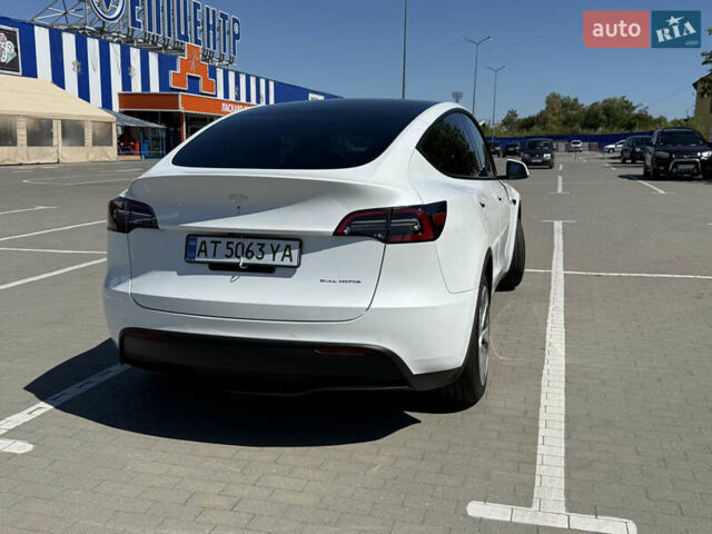 Белый Тесла Model Y, объемом двигателя 0 л и пробегом 110 тыс. км за 27750 $, фото 23 на Automoto.ua