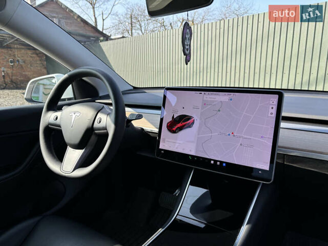Белый Тесла Model Y, объемом двигателя 0 л и пробегом 73 тыс. км за 20999 $, фото 9 на Automoto.ua