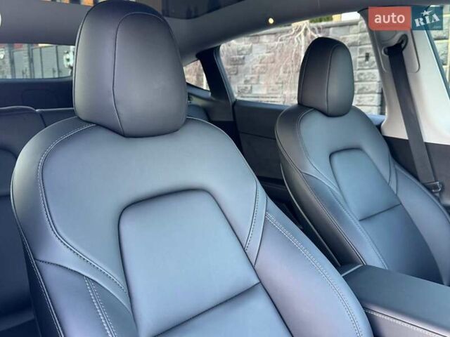 Белый Тесла Model Y, объемом двигателя 0 л и пробегом 38 тыс. км за 24100 $, фото 52 на Automoto.ua