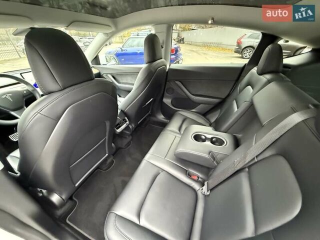 Белый Тесла Model Y, объемом двигателя 0 л и пробегом 68 тыс. км за 24900 $, фото 27 на Automoto.ua