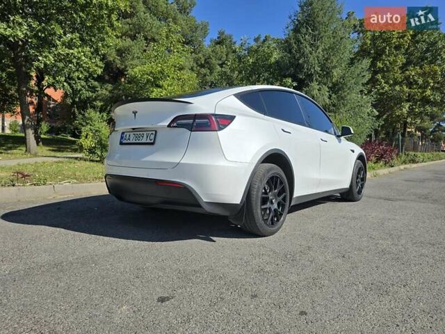 Белый Тесла Model Y, объемом двигателя 0 л и пробегом 109 тыс. км за 22000 $, фото 84 на Automoto.ua