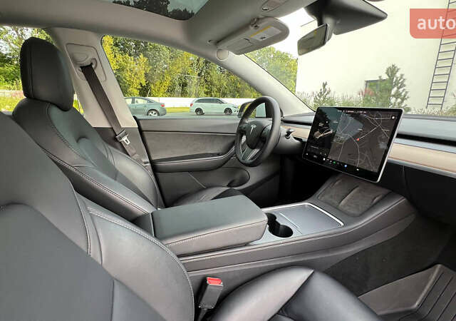 Белый Тесла Model Y, объемом двигателя 0 л и пробегом 67 тыс. км за 22800 $, фото 26 на Automoto.ua