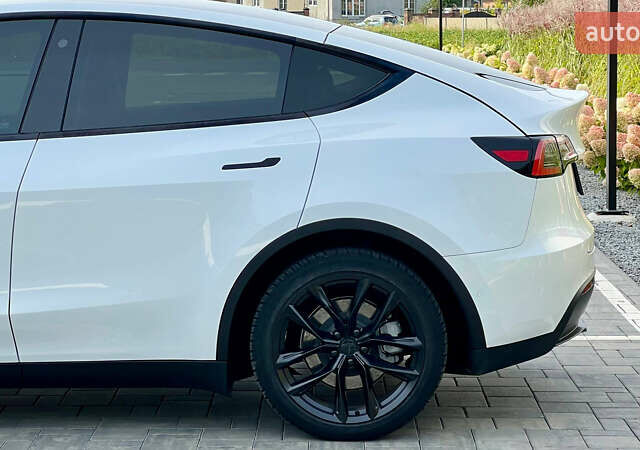 Белый Тесла Model Y, объемом двигателя 0 л и пробегом 67 тыс. км за 22800 $, фото 7 на Automoto.ua