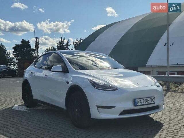 Белый Тесла Model Y, объемом двигателя 0 л и пробегом 109 тыс. км за 22000 $, фото 47 на Automoto.ua