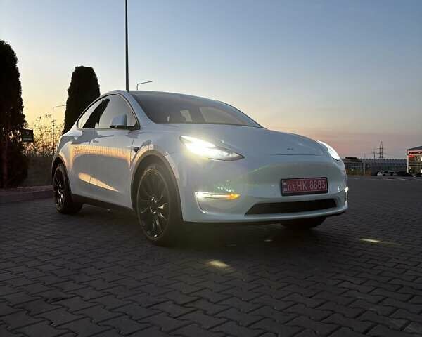 Белый Тесла Model Y, объемом двигателя 0 л и пробегом 84 тыс. км за 23700 $, фото 14 на Automoto.ua