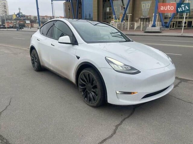 Білий Тесла Model Y, об'ємом двигуна 0 л та пробігом 49 тис. км за 26900 $, фото 1 на Automoto.ua