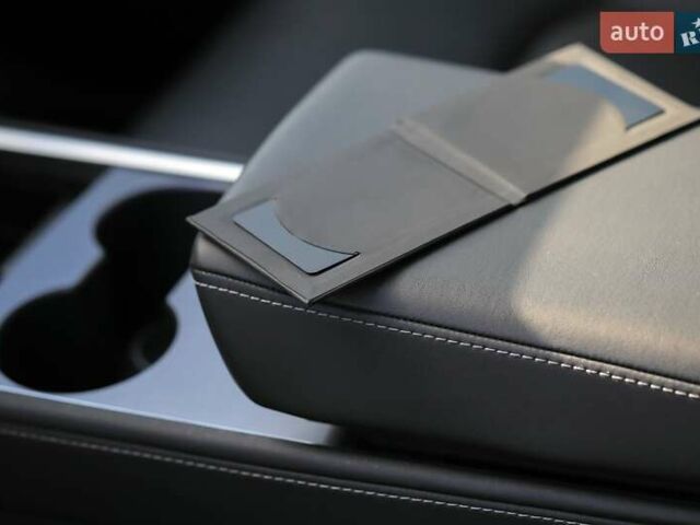 Білий Тесла Model Y, об'ємом двигуна 0 л та пробігом 9 тис. км за 53900 $, фото 14 на Automoto.ua