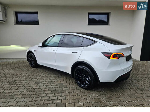 Белый Тесла Model Y, объемом двигателя 0 л и пробегом 212 тыс. км за 17100 $, фото 11 на Automoto.ua