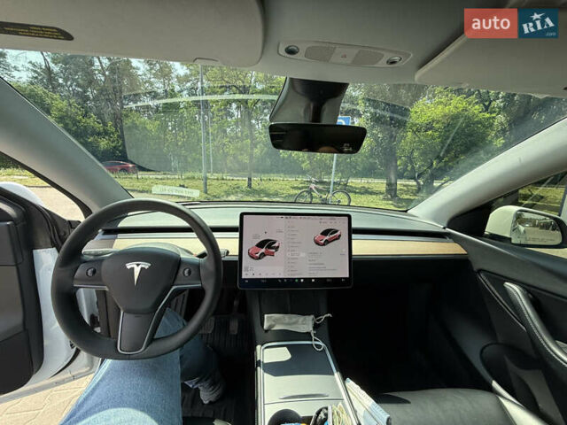 Белый Тесла Model Y, объемом двигателя 0 л и пробегом 106 тыс. км за 22800 $, фото 10 на Automoto.ua