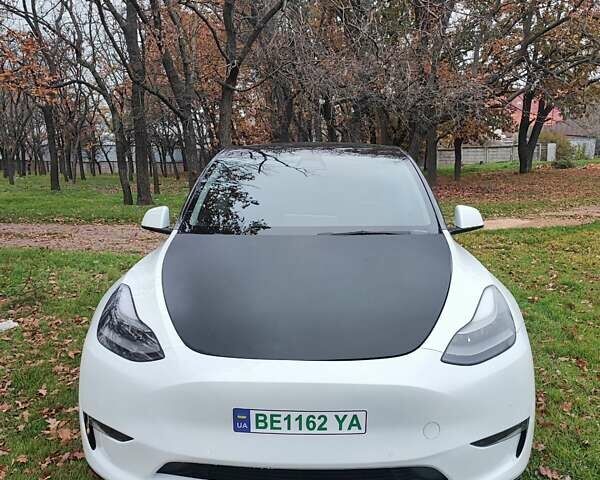 Белый Тесла Model Y, объемом двигателя 0 л и пробегом 59 тыс. км за 25999 $, фото 25 на Automoto.ua