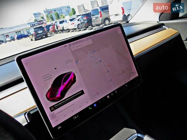 Білий Тесла Model Y, об'ємом двигуна 0 л та пробігом 67 тис. км за 25500 $, фото 10 на Automoto.ua