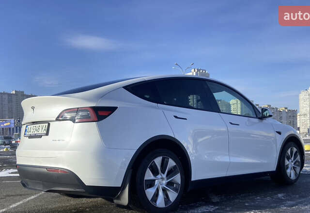 Белый Тесла Model Y, объемом двигателя 0 л и пробегом 20 тыс. км за 38000 $, фото 4 на Automoto.ua
