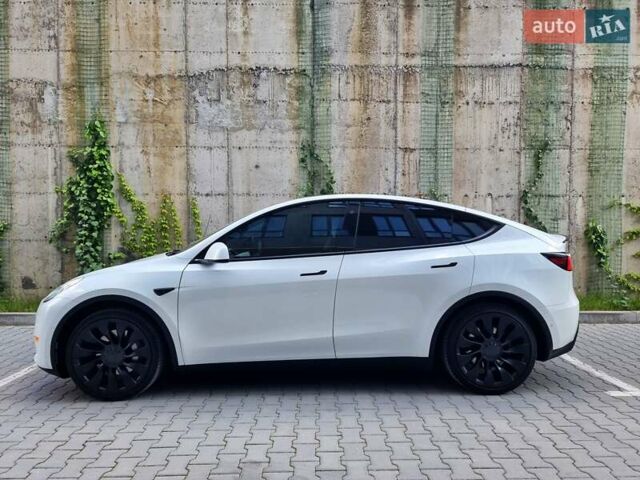 Белый Тесла Model Y, объемом двигателя 0 л и пробегом 98 тыс. км за 26499 $, фото 9 на Automoto.ua