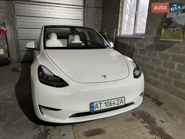 Белый Тесла Model Y, объемом двигателя 0 л и пробегом 60 тыс. км за 29900 $, фото 6 на Automoto.ua