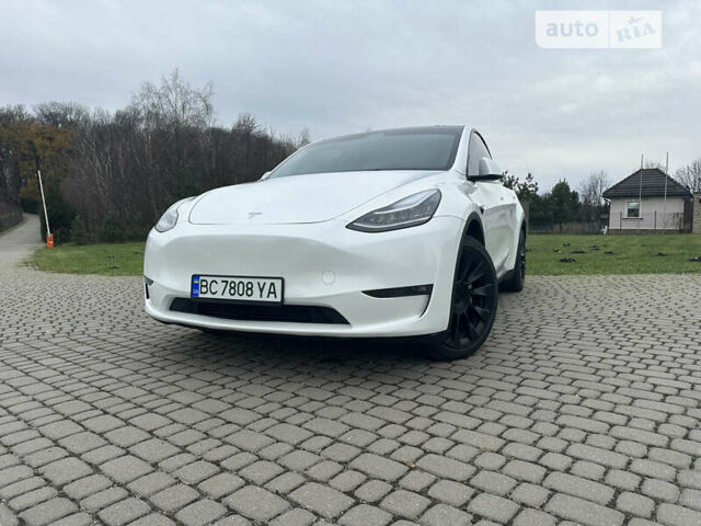 Белый Тесла Model Y, объемом двигателя 0 л и пробегом 60 тыс. км за 31500 $, фото 3 на Automoto.ua