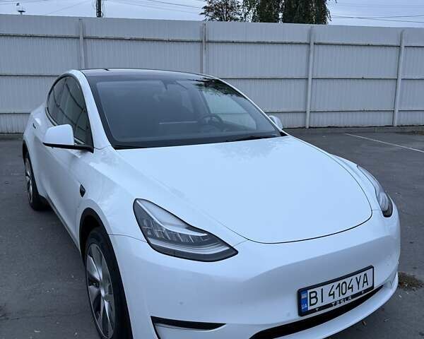 Белый Тесла Model Y, объемом двигателя 0 л и пробегом 88 тыс. км за 24000 $, фото 3 на Automoto.ua