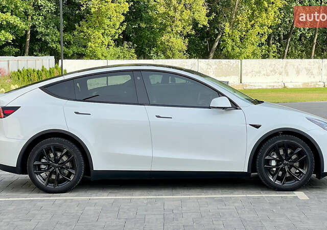 Белый Тесла Model Y, объемом двигателя 0 л и пробегом 67 тыс. км за 22800 $, фото 4 на Automoto.ua