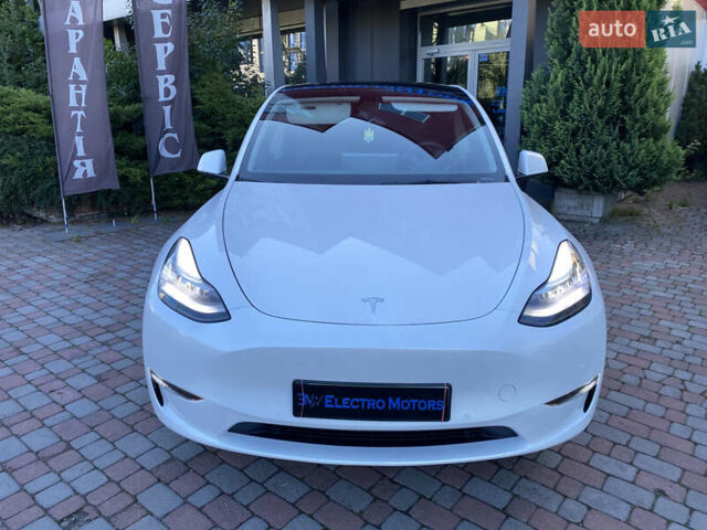 Белый Тесла Model Y, объемом двигателя 0 л и пробегом 39 тыс. км за 27300 $, фото 11 на Automoto.ua