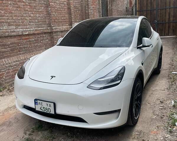 Білий Тесла Model Y, об'ємом двигуна 0 л та пробігом 76 тис. км за 20800 $, фото 3 на Automoto.ua
