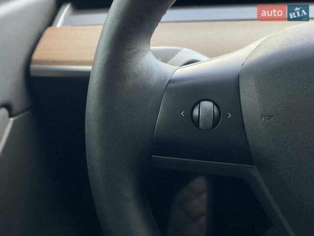 Белый Тесла Model Y, объемом двигателя 0 л и пробегом 78 тыс. км за 22900 $, фото 15 на Automoto.ua