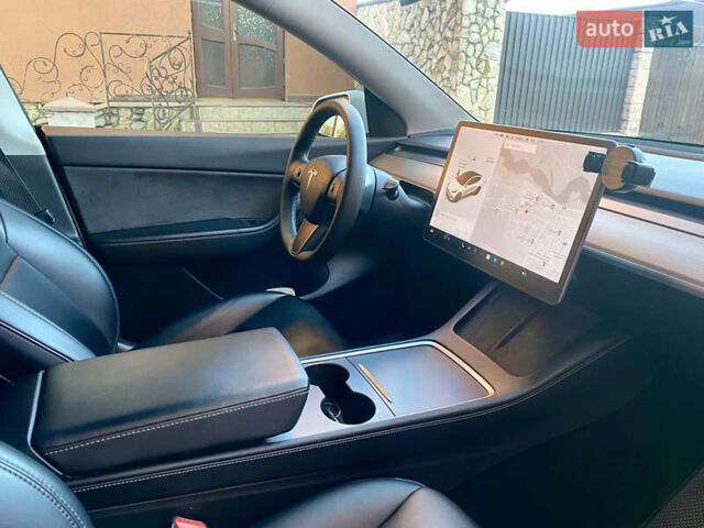Белый Тесла Model Y, объемом двигателя 0 л и пробегом 130 тыс. км за 23000 $, фото 26 на Automoto.ua