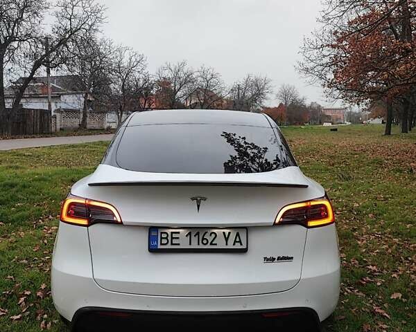 Белый Тесла Model Y, объемом двигателя 0 л и пробегом 59 тыс. км за 25999 $, фото 4 на Automoto.ua