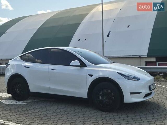 Белый Тесла Model Y, объемом двигателя 0 л и пробегом 109 тыс. км за 22000 $, фото 45 на Automoto.ua