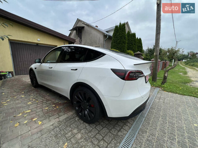 Белый Тесла Model Y, объемом двигателя 0 л и пробегом 92 тыс. км за 23500 $, фото 8 на Automoto.ua