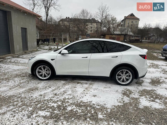 Белый Тесла Model Y, объемом двигателя 0 л и пробегом 60 тыс. км за 29900 $, фото 21 на Automoto.ua