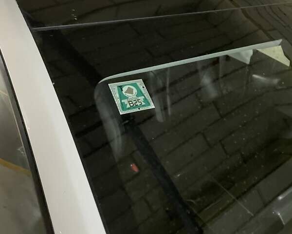 Білий Тесла Model Y, об'ємом двигуна 0 л та пробігом 119 тис. км за 23600 $, фото 38 на Automoto.ua