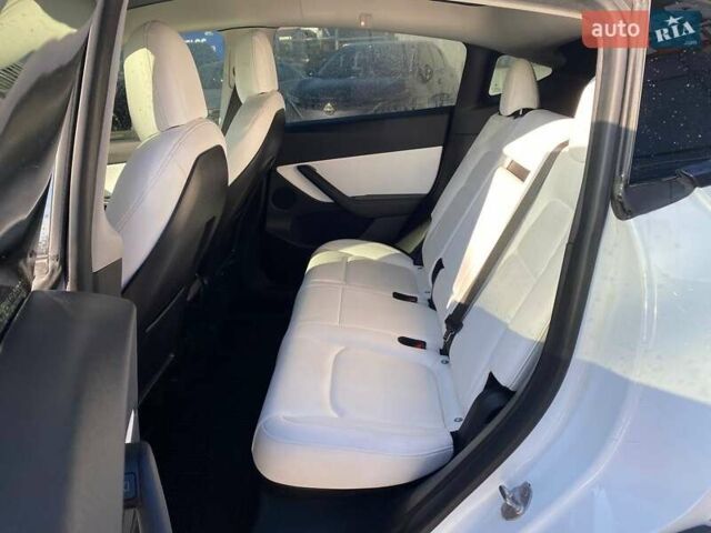 Білий Тесла Model Y, об'ємом двигуна 0 л та пробігом 54 тис. км за 21900 $, фото 17 на Automoto.ua