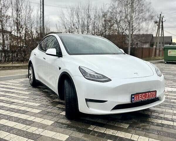 Белый Тесла Model Y, объемом двигателя 0 л и пробегом 79 тыс. км за 24500 $, фото 4 на Automoto.ua