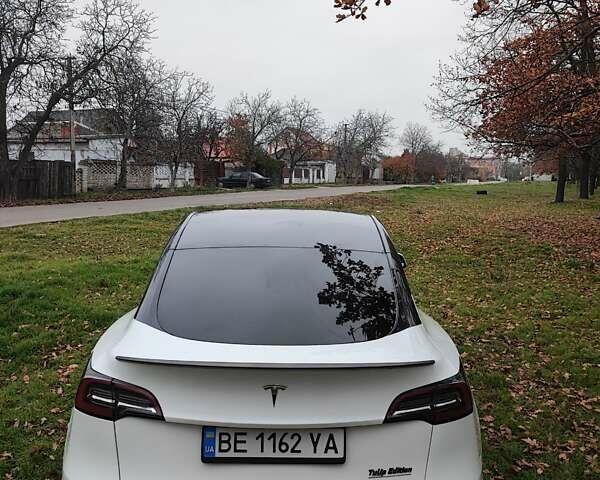 Белый Тесла Model Y, объемом двигателя 0 л и пробегом 59 тыс. км за 25999 $, фото 21 на Automoto.ua