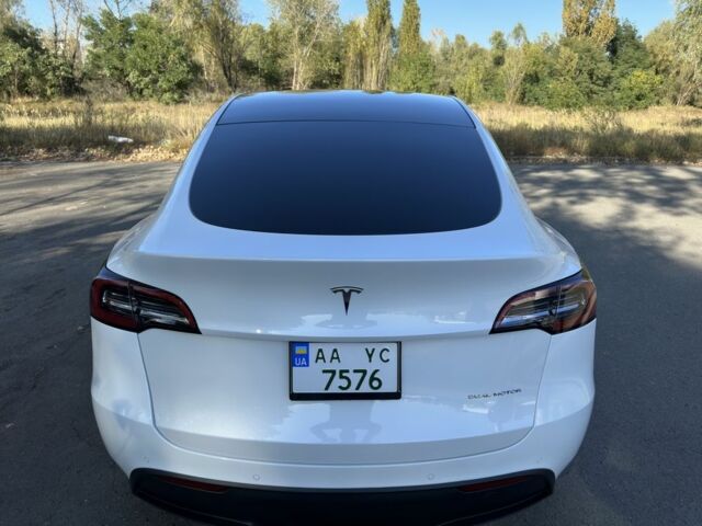 Білий Тесла Model Y, об'ємом двигуна 0 л та пробігом 73 тис. км за 29400 $, фото 4 на Automoto.ua