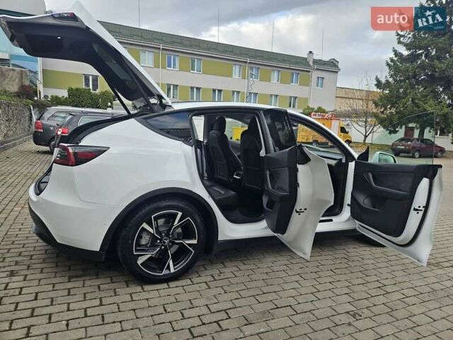 Тесла Model Y 2021 в Ровно на Automoto.ua Белый Тесла Model Y, объемом двигателя 0 л и пробегом 133 тыс. км за 22000 $, фото 32 на Automoto.ua
