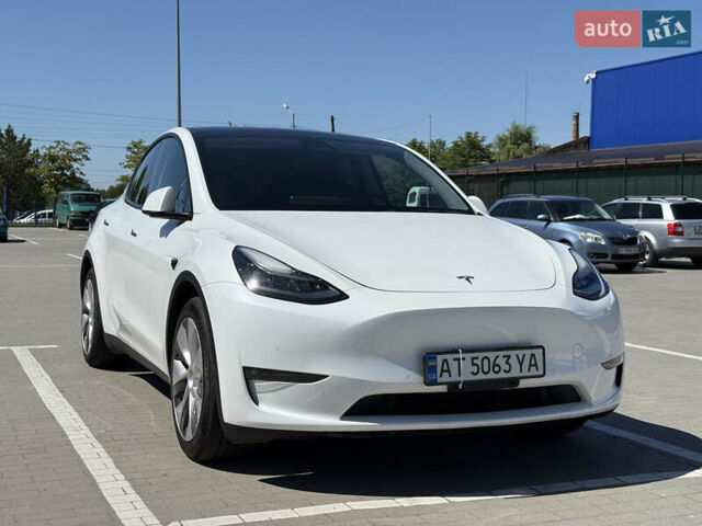 Белый Тесла Model Y, объемом двигателя 0 л и пробегом 110 тыс. км за 27750 $, фото 18 на Automoto.ua