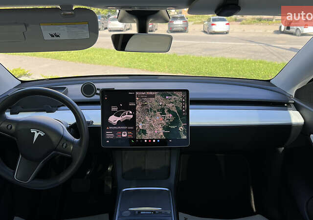 Белый Тесла Model Y, объемом двигателя 0 л и пробегом 88 тыс. км за 25700 $, фото 24 на Automoto.ua