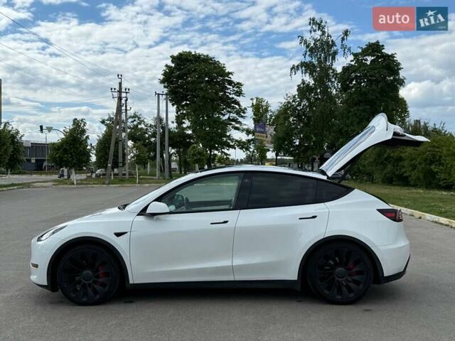 Белый Тесла Model Y, объемом двигателя 0 л и пробегом 91 тыс. км за 26900 $, фото 8 на Automoto.ua