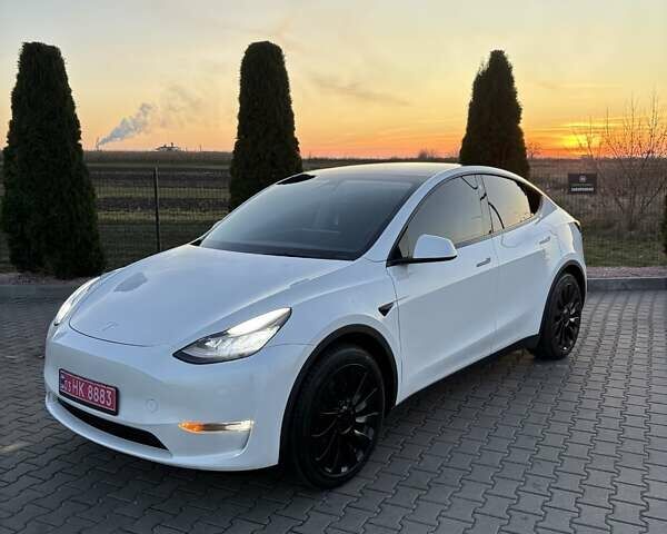 Белый Тесла Model Y, объемом двигателя 0 л и пробегом 84 тыс. км за 23700 $, фото 3 на Automoto.ua